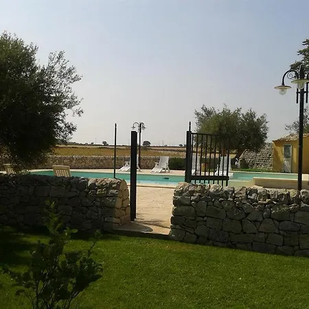 Oasi Di Cava Ispica * Pietre Nere San Zagaria